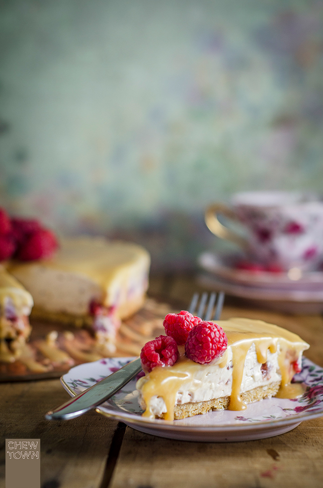 Raspberry-No-Bake-Cheesecake-with-toffee-sauce-5
